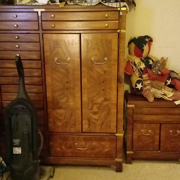 Dresser Set - Picture 2 of 3